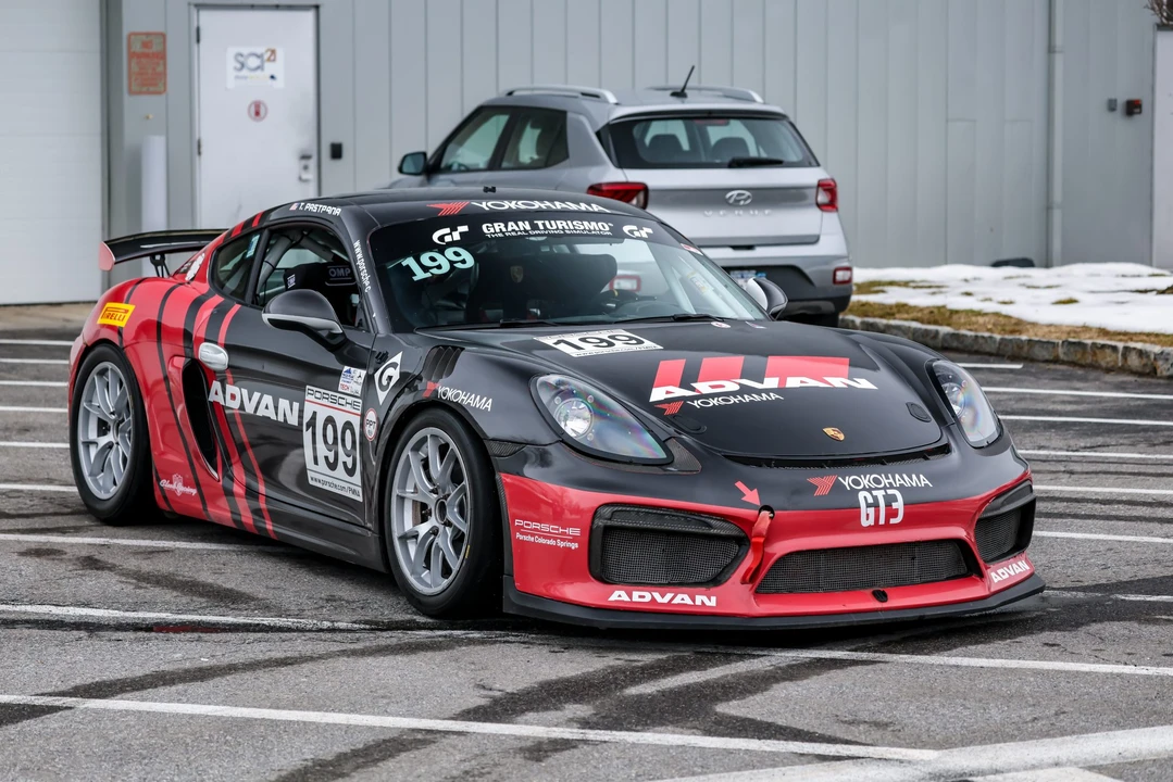 2016 Porsche 981 Cayman GT4 Clubsport - Image 10 of 31