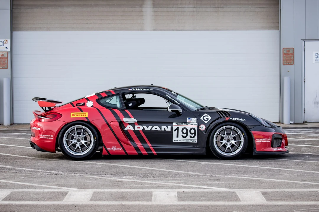 2016 Porsche 981 Cayman GT4 Clubsport - Image 11 of 31