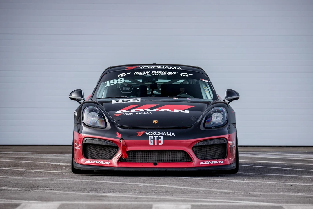 2016 Porsche 981 Cayman GT4 Clubsport - Image 7 of 31
