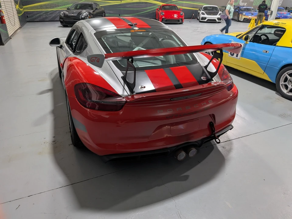 2016 Porsche 981 Cayman GT4 Clubsport - Image 5 of 9