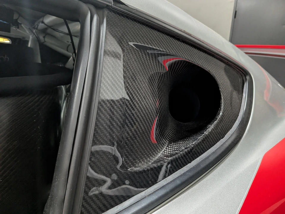 2016 Porsche 981 Cayman GT4 Clubsport - Image 8 of 9