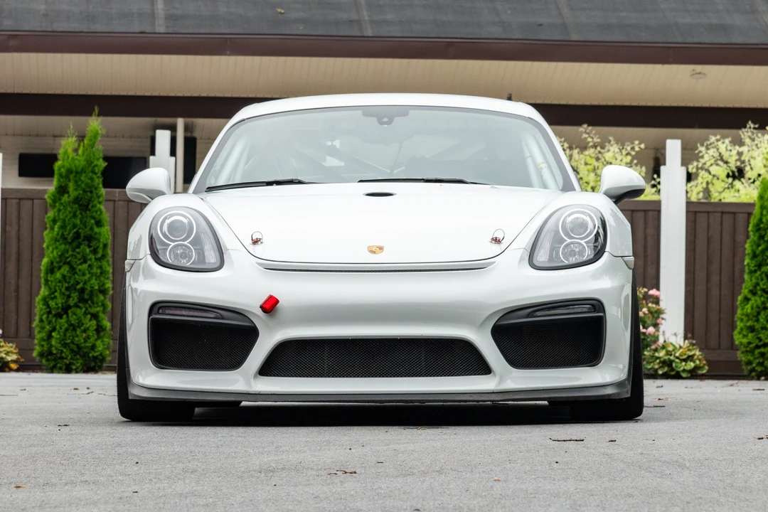 2016 Porsche 981 Cayman GT4 Clubsport - Image 2 of 31