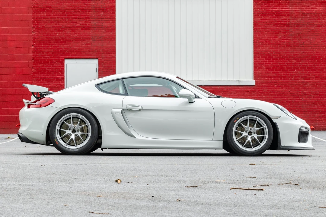2016 Porsche 981 Cayman GT4 Clubsport - Image 3 of 31