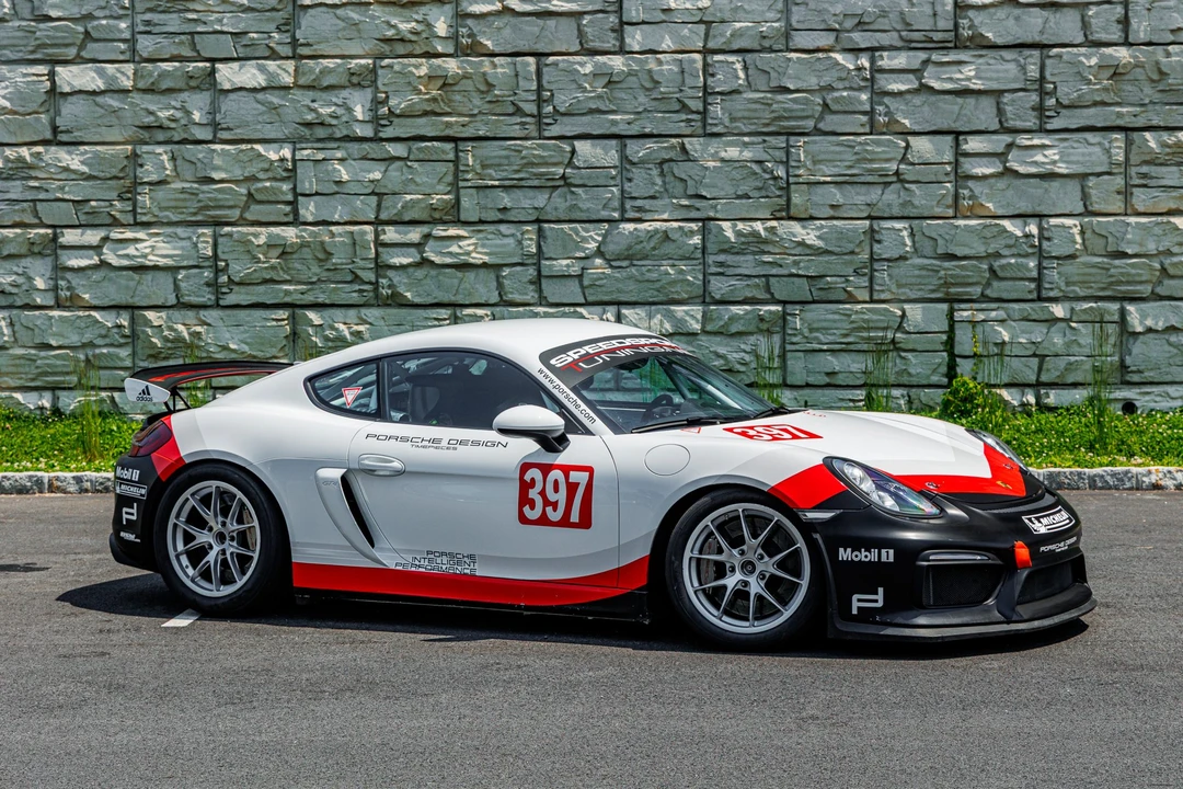 2016 Porsche 981 Cayman GT4 Clubsport - Image 10 of 31