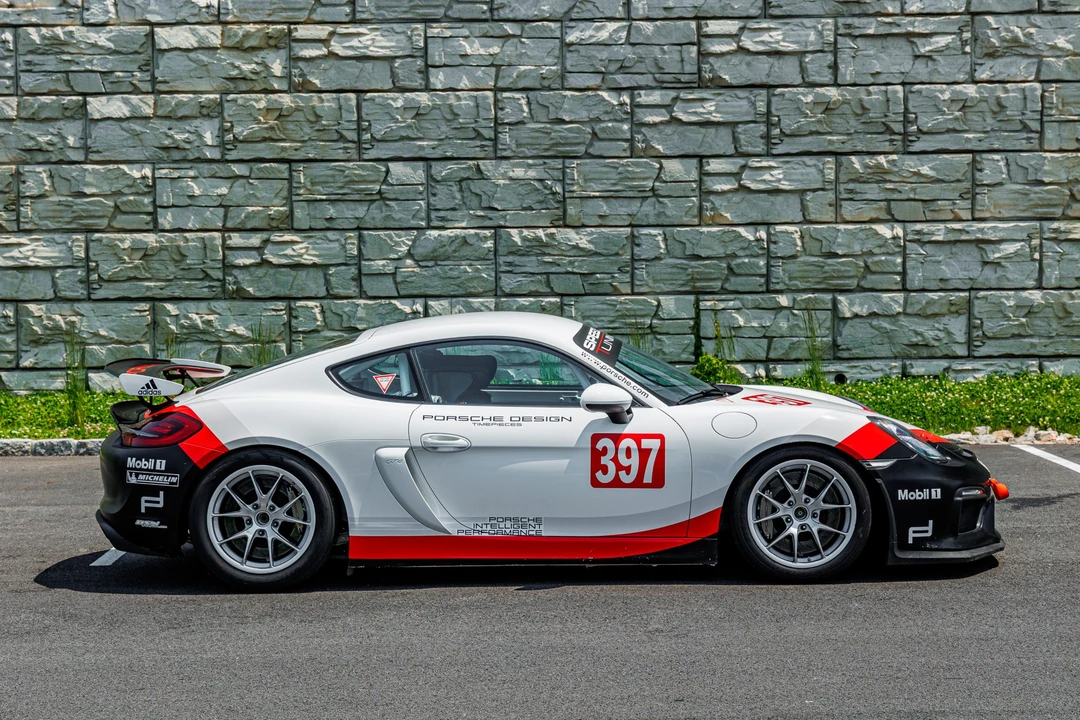 2016 Porsche 981 Cayman GT4 Clubsport - Image 12 of 31