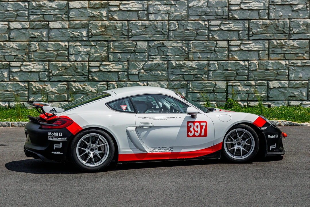2016 Porsche 981 Cayman GT4 Clubsport - Image 14 of 31