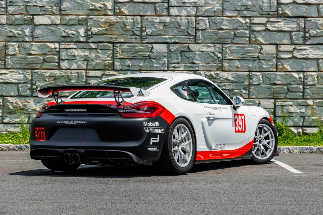 2016 Porsche 981 Cayman GT4 Clubsport - Image 19 of 31