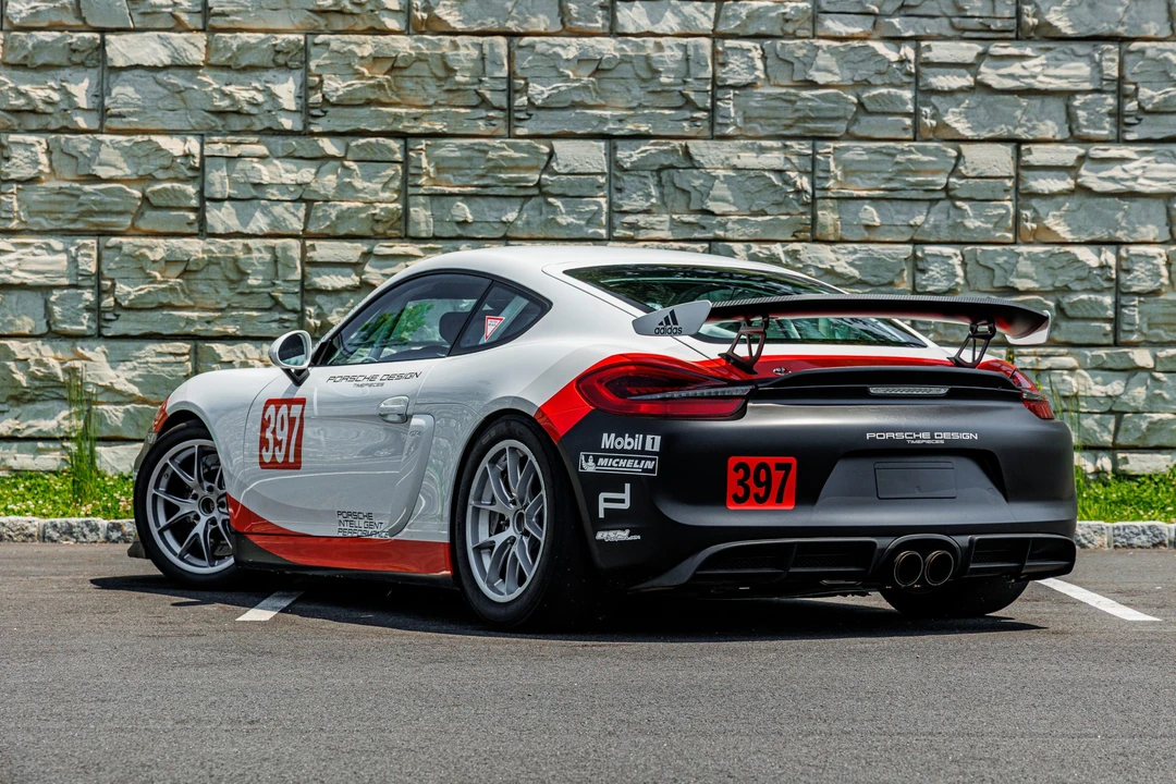2016 Porsche 981 Cayman GT4 Clubsport - Image 23 of 31
