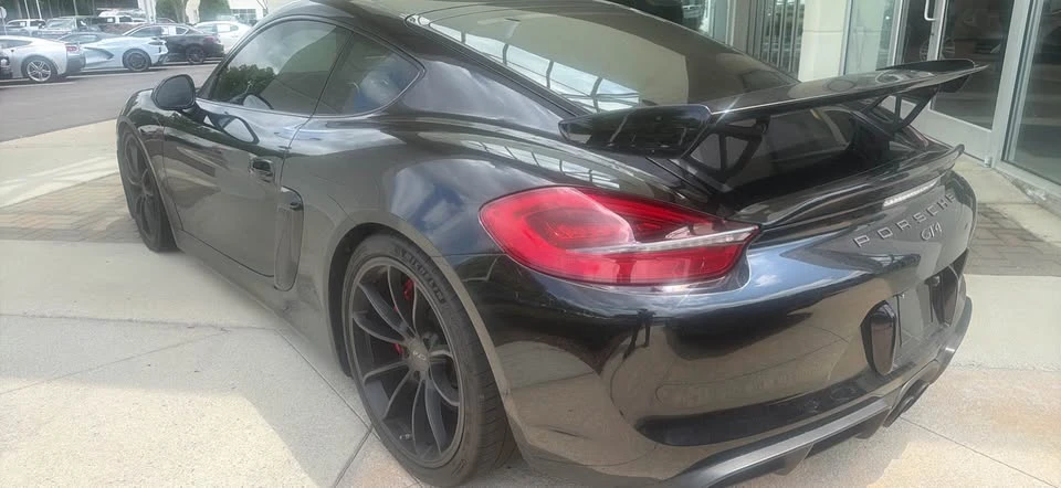 2016 Porsche 981 Cayman GT4 - Image 3 of 3