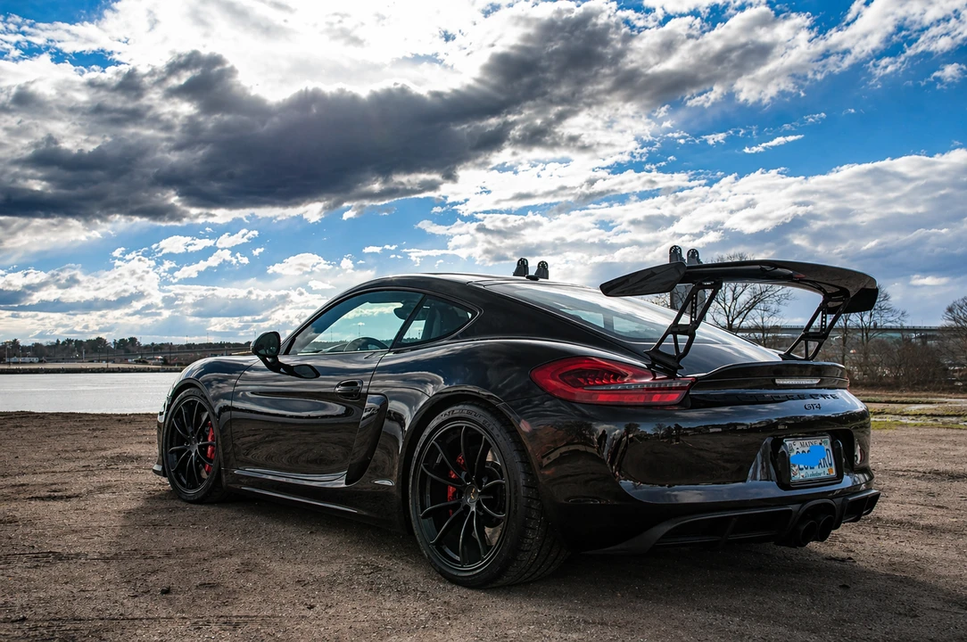 2016 Porsche 981 Cayman GT4 - Image 14 of 31