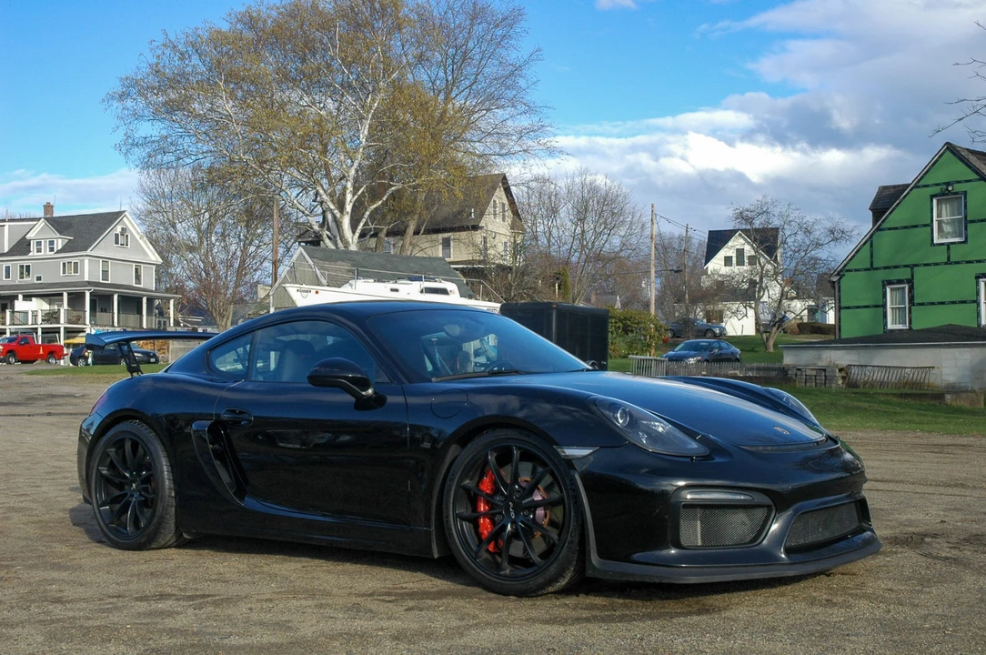 2016 Porsche 981 Cayman GT4 - Image 11 of 31