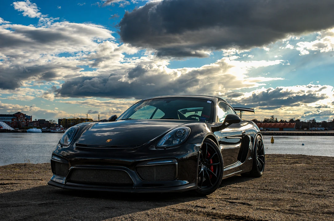 2016 Porsche 981 Cayman GT4 - Image 10 of 31