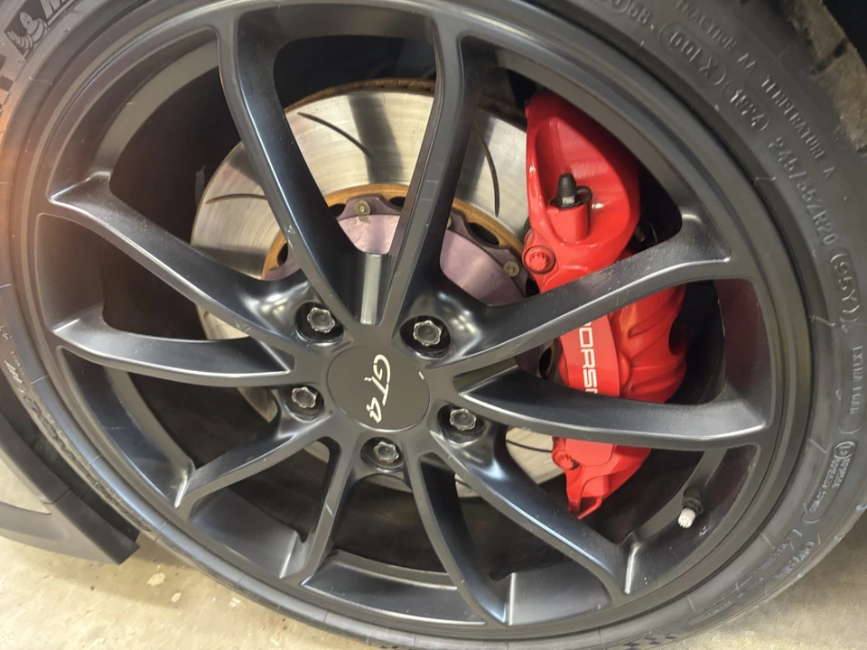 2016 Porsche 981 Cayman GT4 - Image 22 of 31