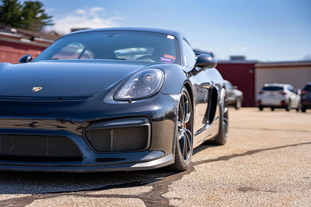 2016 Porsche 981 Cayman GT4 - Image 16 of 31