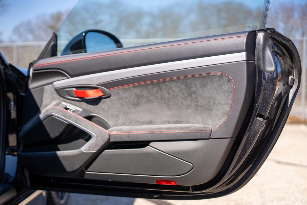 2016 Porsche 981 Cayman GT4 - Image 29 of 31