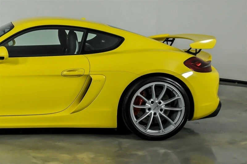 2016 Porsche 981 Cayman GT4 - Image 7 of 31