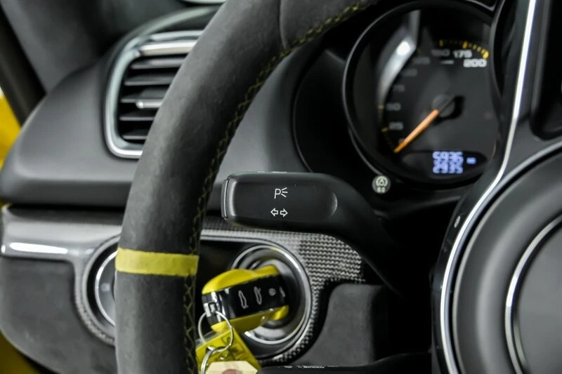 2016 Porsche 981 Cayman GT4 - Image 23 of 31