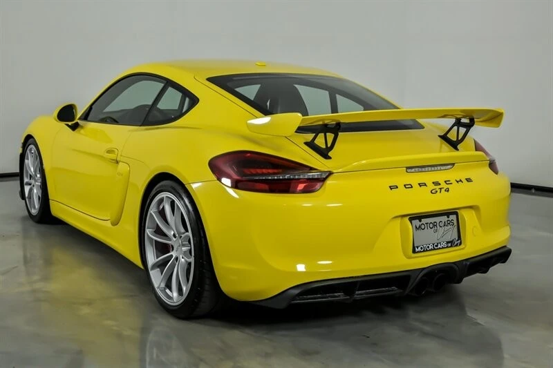 2016 Porsche 981 Cayman GT4 - Image 8 of 31