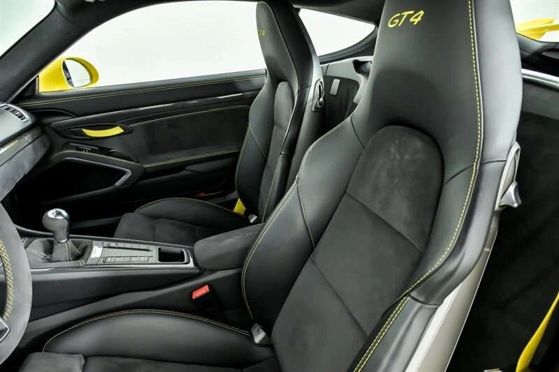 2016 Porsche 981 Cayman GT4 - Image 18 of 31