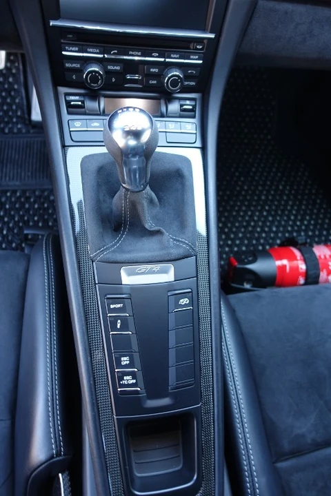 2016 Porsche 981 Cayman GT4 - Image 11 of 18