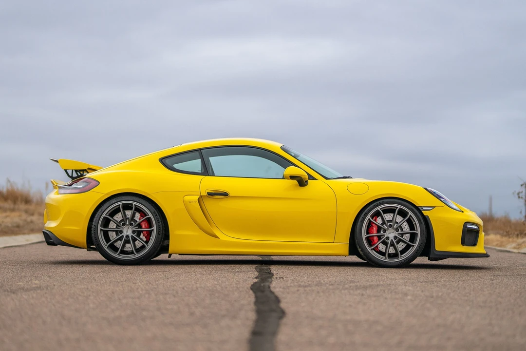 2016 Porsche 981 Cayman GT4 - Image 6 of 31