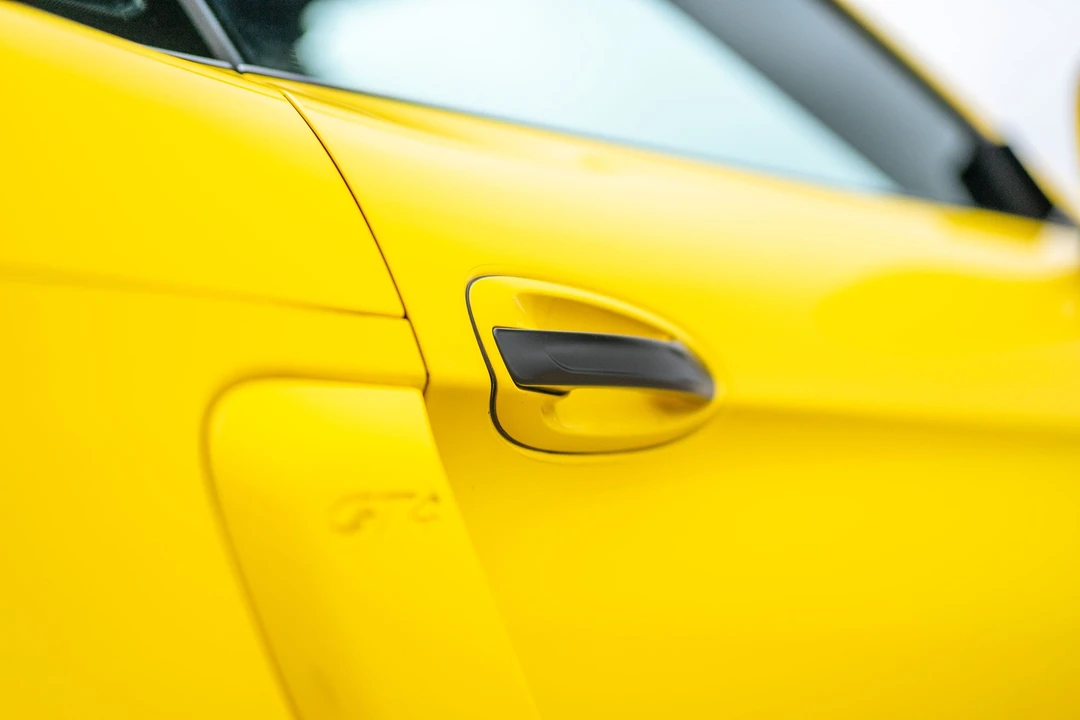 2016 Porsche 981 Cayman GT4 - Image 16 of 31
