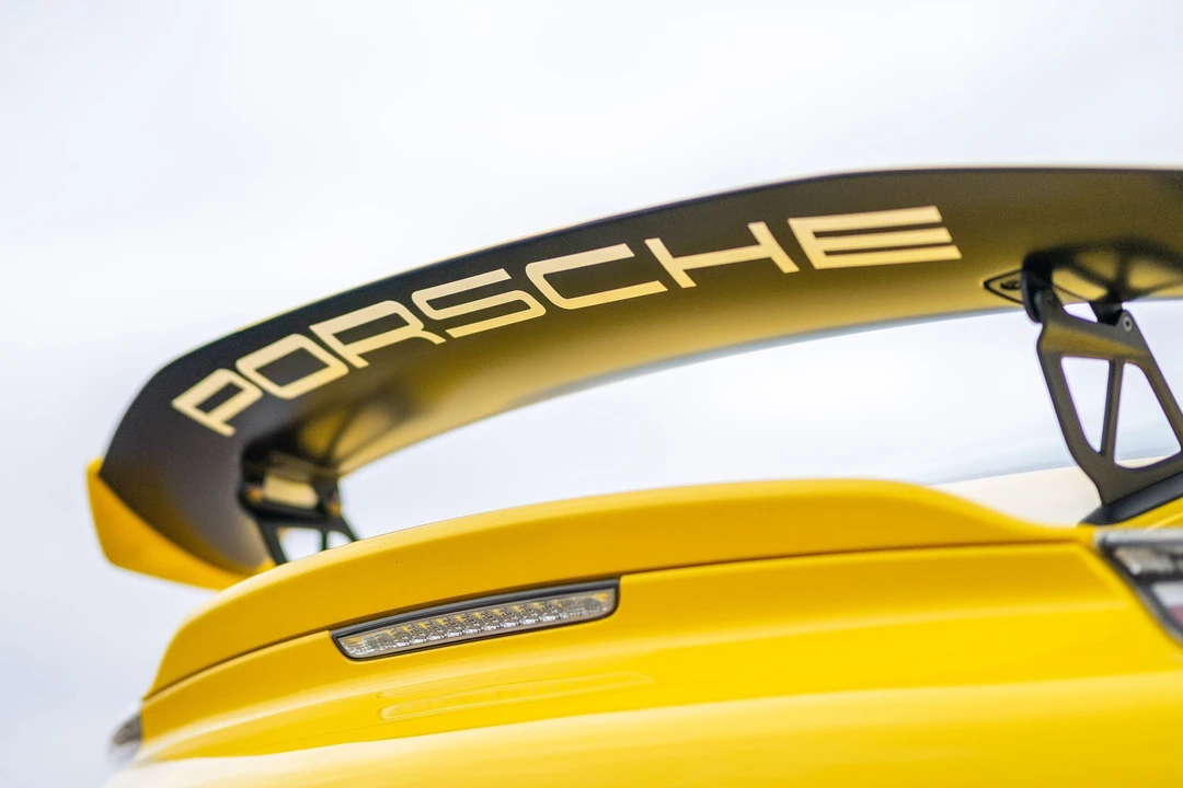 2016 Porsche 981 Cayman GT4 - Image 18 of 31