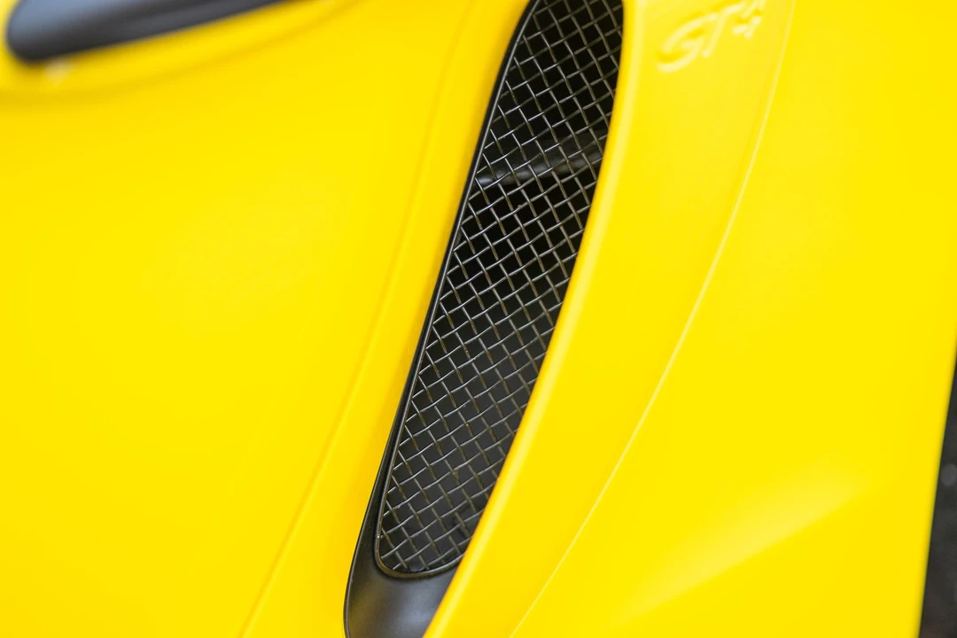2016 Porsche 981 Cayman GT4 - Image 21 of 31