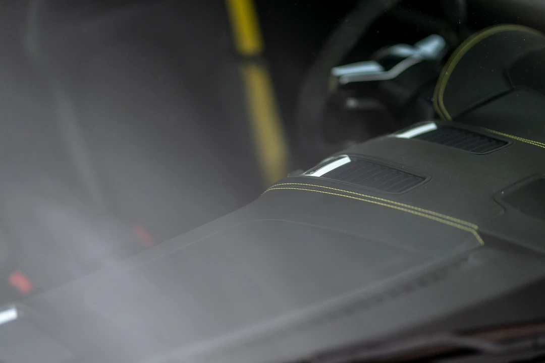 2016 Porsche 981 Cayman GT4 - Image 28 of 31
