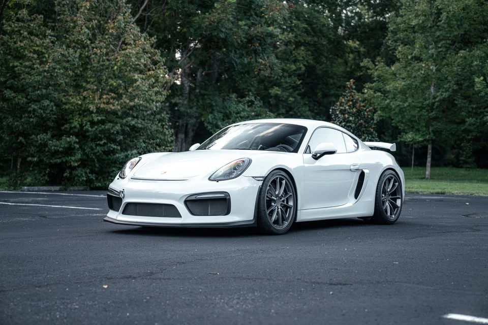 2016 Porsche 981 Cayman GT4 - Image 8 of 20