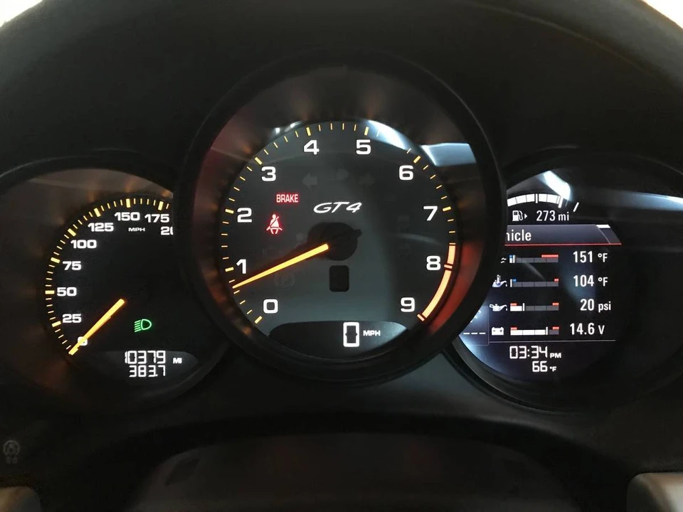 2016 Porsche 981 Cayman GT4 - Image 10 of 15