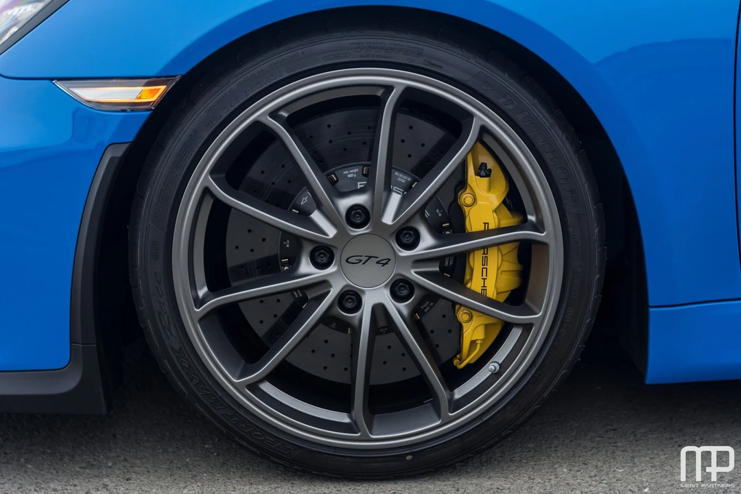 2016 Porsche 981 Cayman GT4 - Image 14 of 31