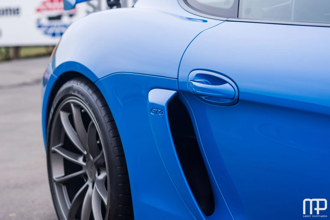 2016 Porsche 981 Cayman GT4 - Image 22 of 31
