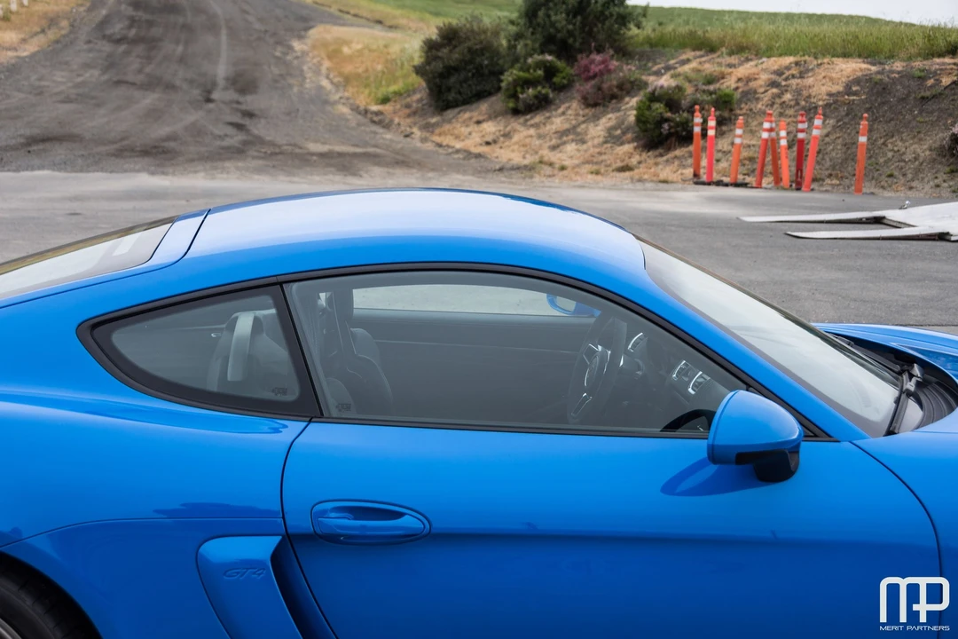 2016 Porsche 981 Cayman GT4 - Image 26 of 31