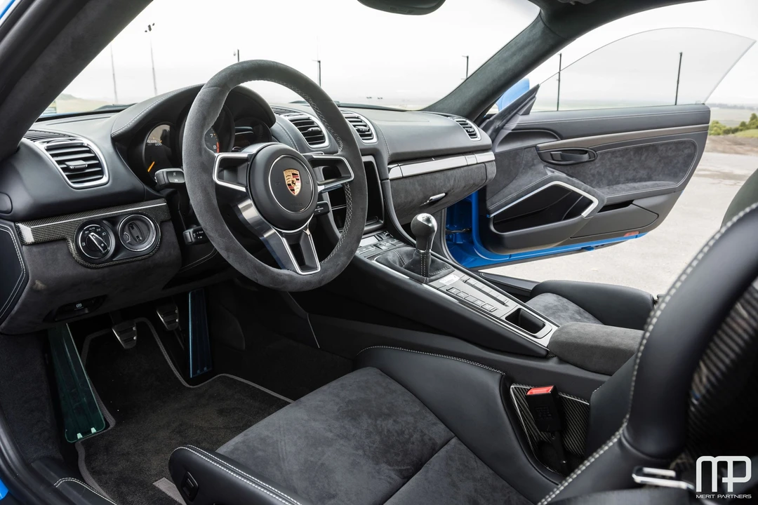 2016 Porsche 981 Cayman GT4 - Image 30 of 31