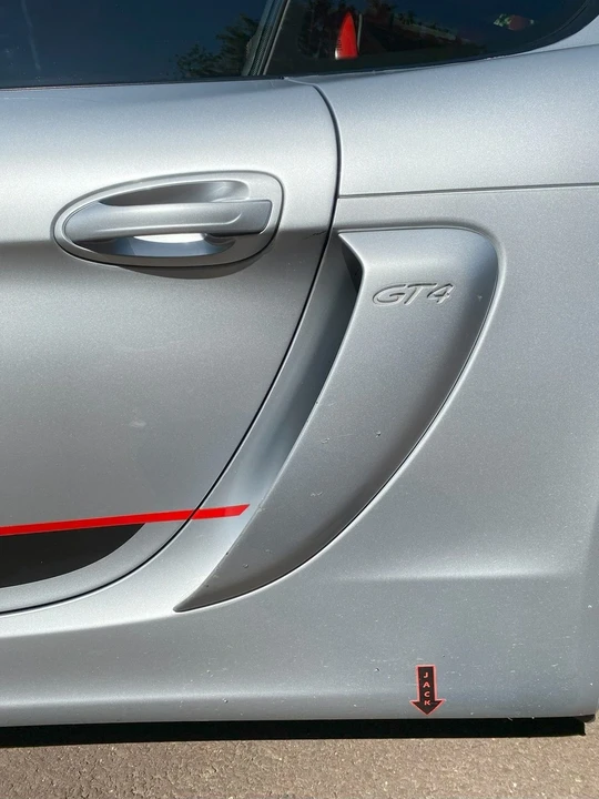 2016 Porsche 981 Cayman GT4 - Image 10 of 20