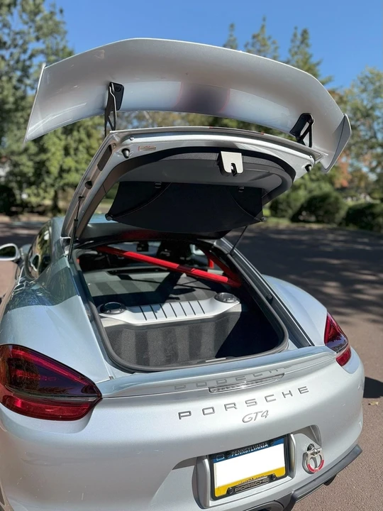 2016 Porsche 981 Cayman GT4 - Image 18 of 20