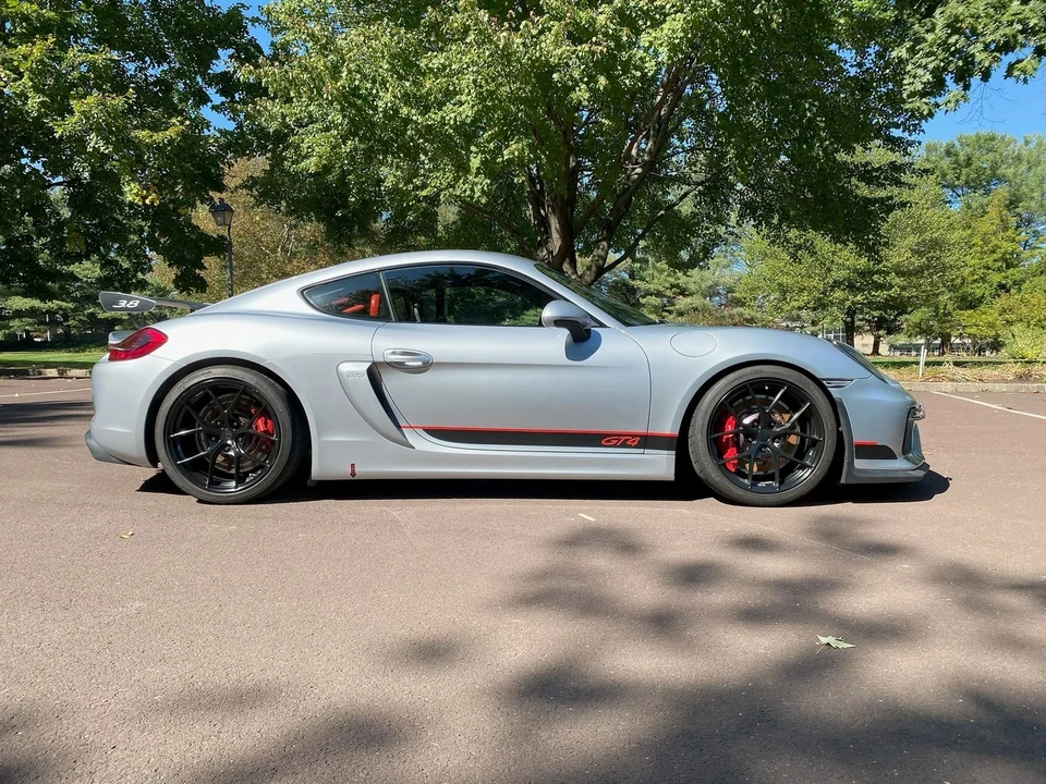 2016 Porsche 981 Cayman GT4 - Image 5 of 20