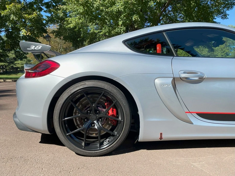 2016 Porsche 981 Cayman GT4 - Image 6 of 20