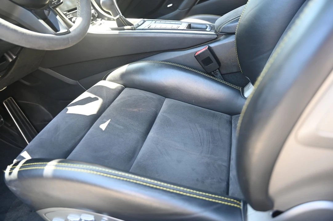 2016 Porsche 981 Cayman GT4 - Image 8 of 12