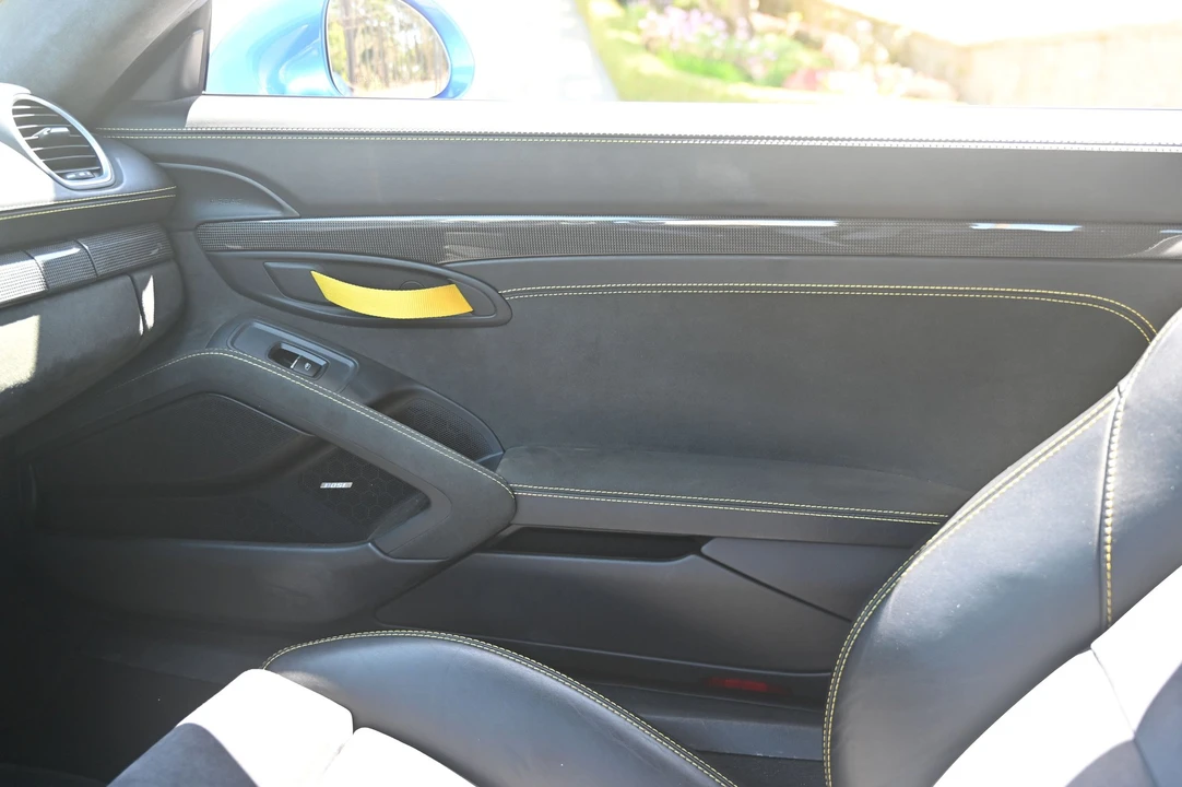 2016 Porsche 981 Cayman GT4 - Image 10 of 12