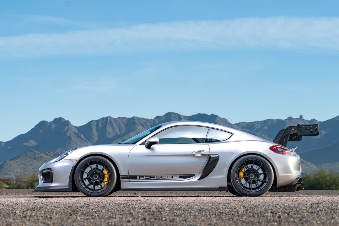 2016 Porsche 981 Cayman GT4 - Image 13 of 31
