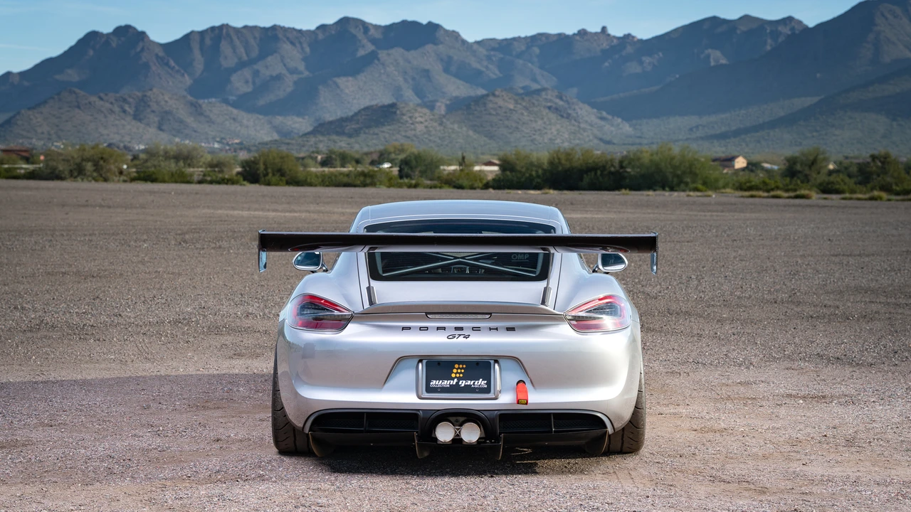 2016 Porsche 981 Cayman GT4 - Image 23 of 31