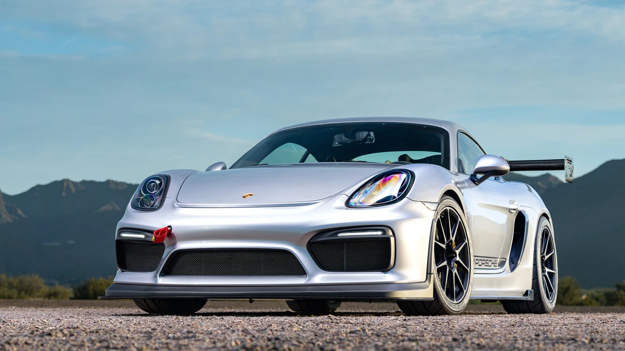 2016 Porsche 981 Cayman GT4 - Image 6 of 31