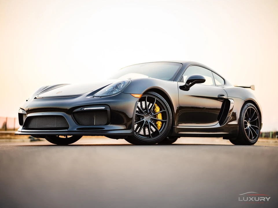 2016 Porsche 981 Cayman GT4 - Image 8 of 23