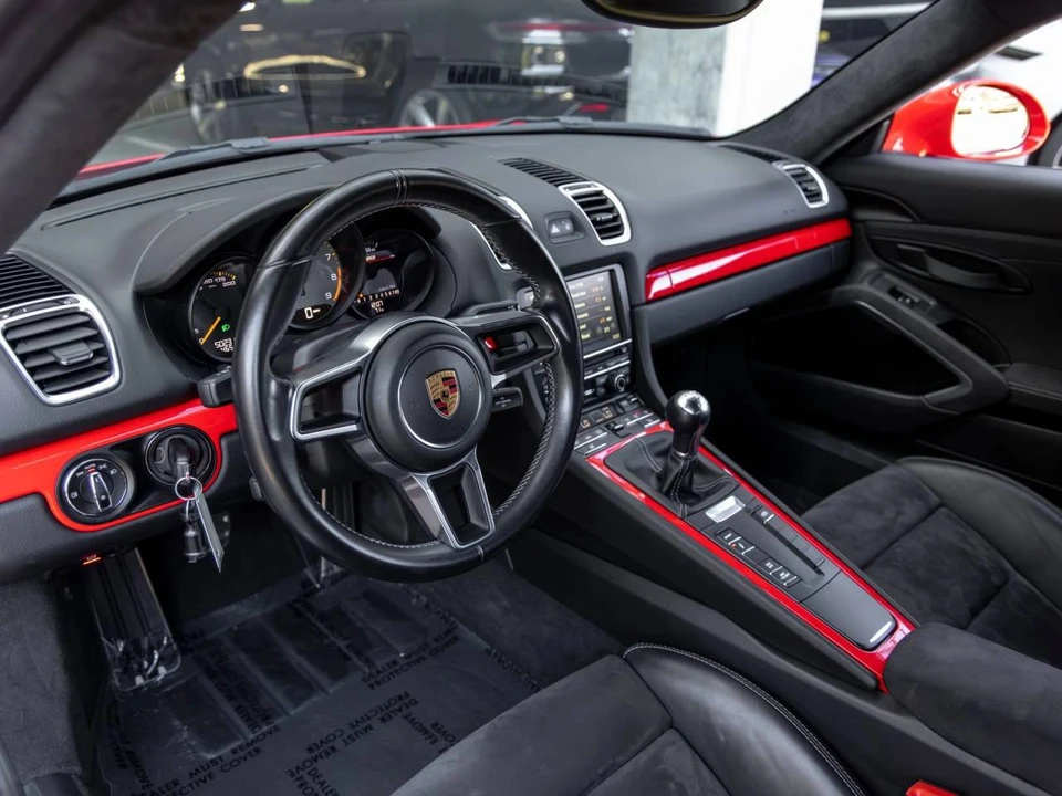 2016 Porsche 981 Cayman GT4 - Image 4 of 5