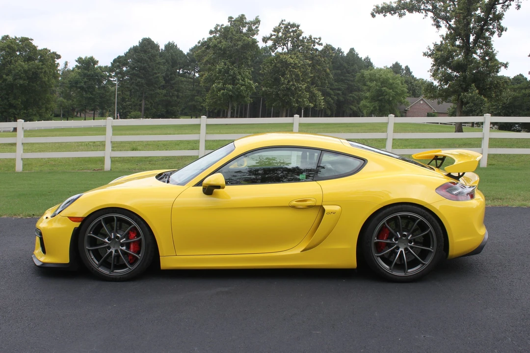 2016 Porsche 981 Cayman GT4 - Image 5 of 11