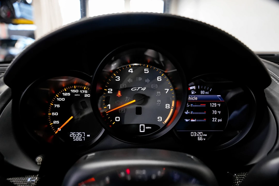 2016 Porsche 981 Cayman GT4 - Image 11 of 12