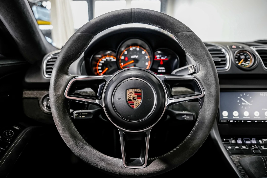 2016 Porsche 981 Cayman GT4 - Image 10 of 12