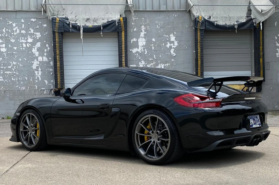 2016 Porsche 981 Cayman GT4 - Image 4 of 31